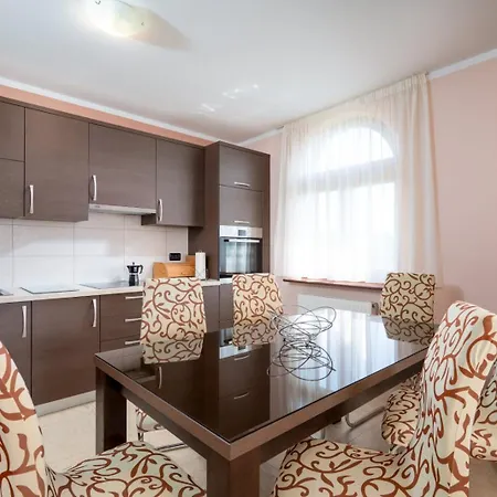 Penthouse Aurora Apartmán Manjadvorci